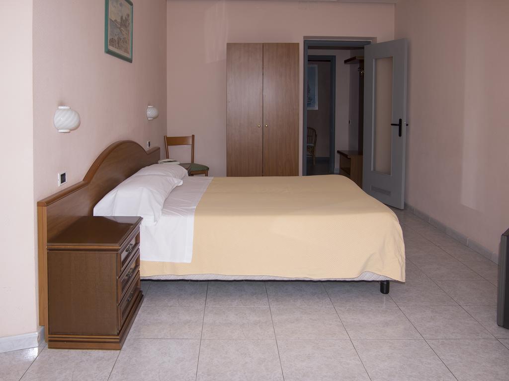 Hotel Cristallo Lerici Exteriör bild