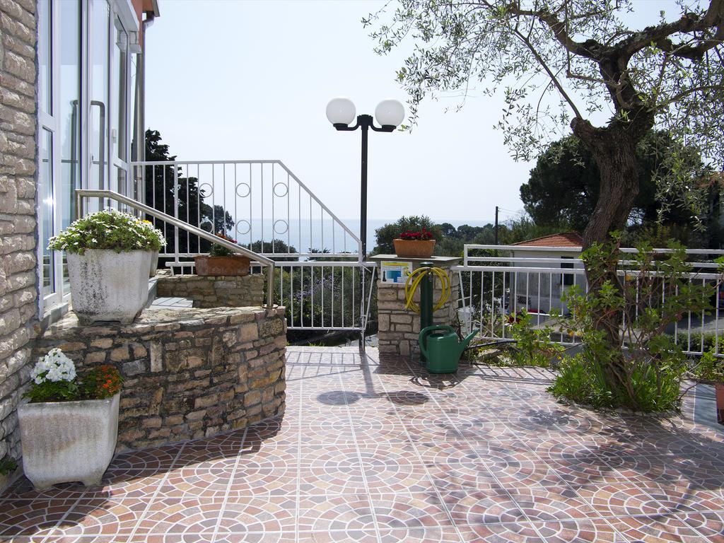 Hotel Cristallo Lerici Exteriör bild