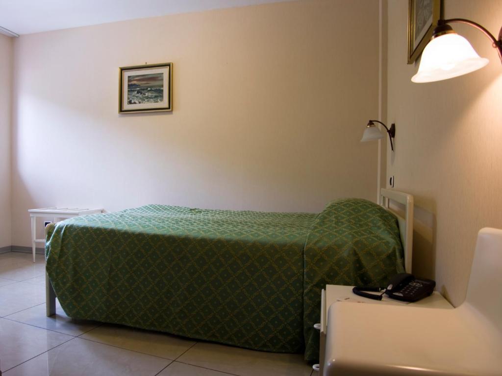 Hotel Cristallo Lerici Rum bild