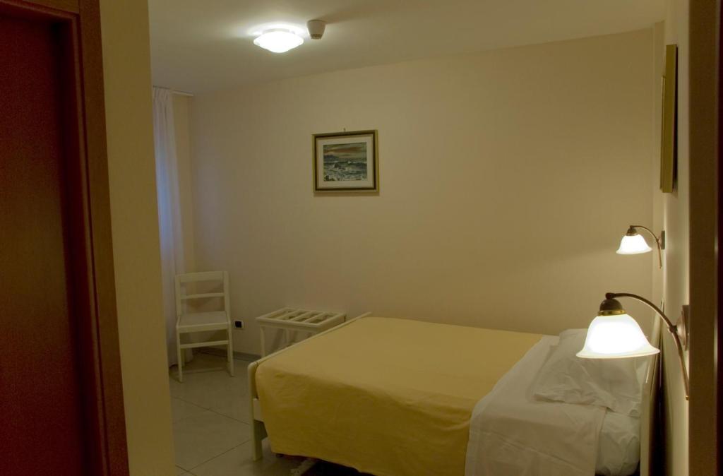 Hotel Cristallo Lerici Rum bild