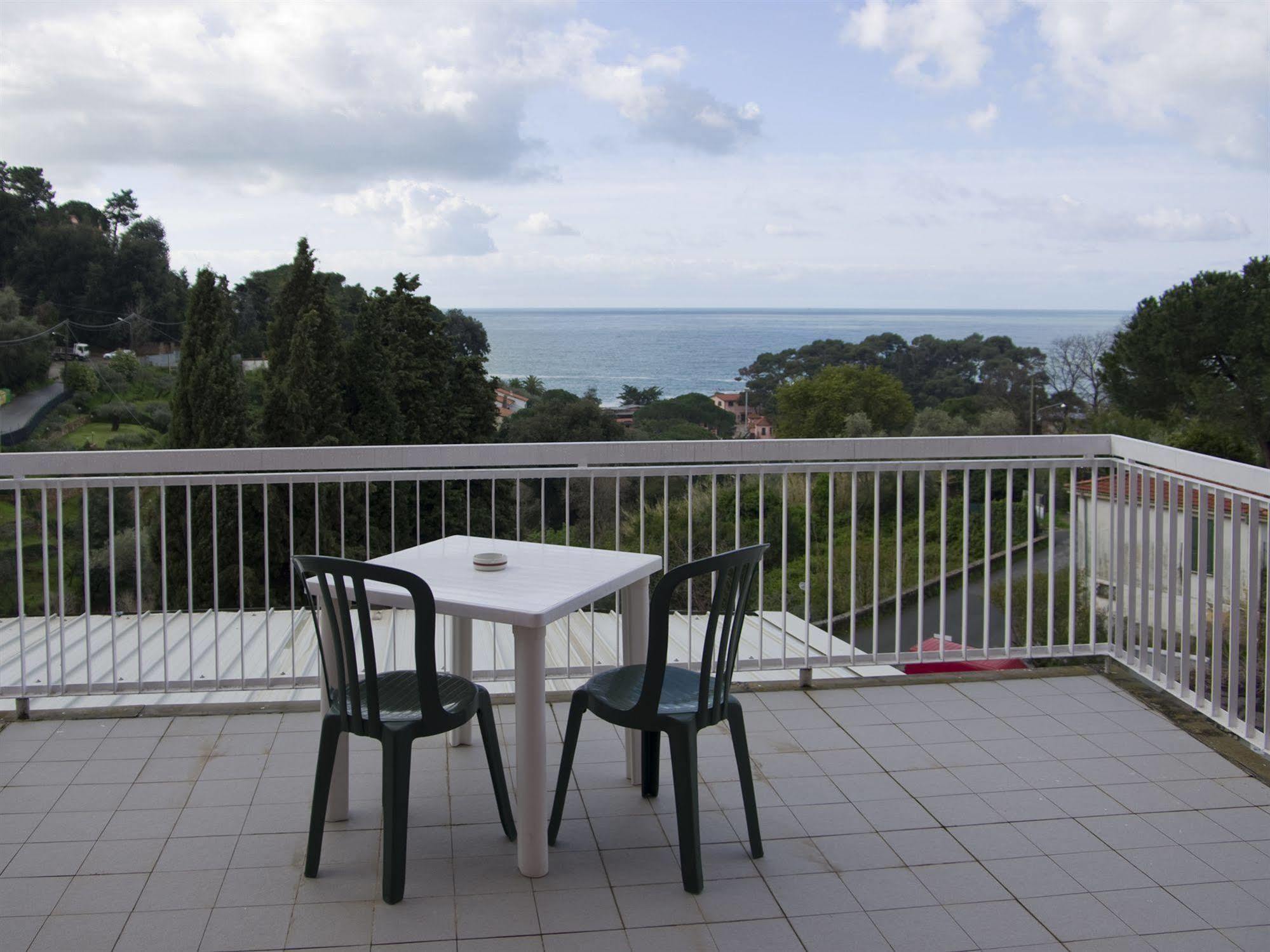 Hotel Cristallo Lerici Exteriör bild