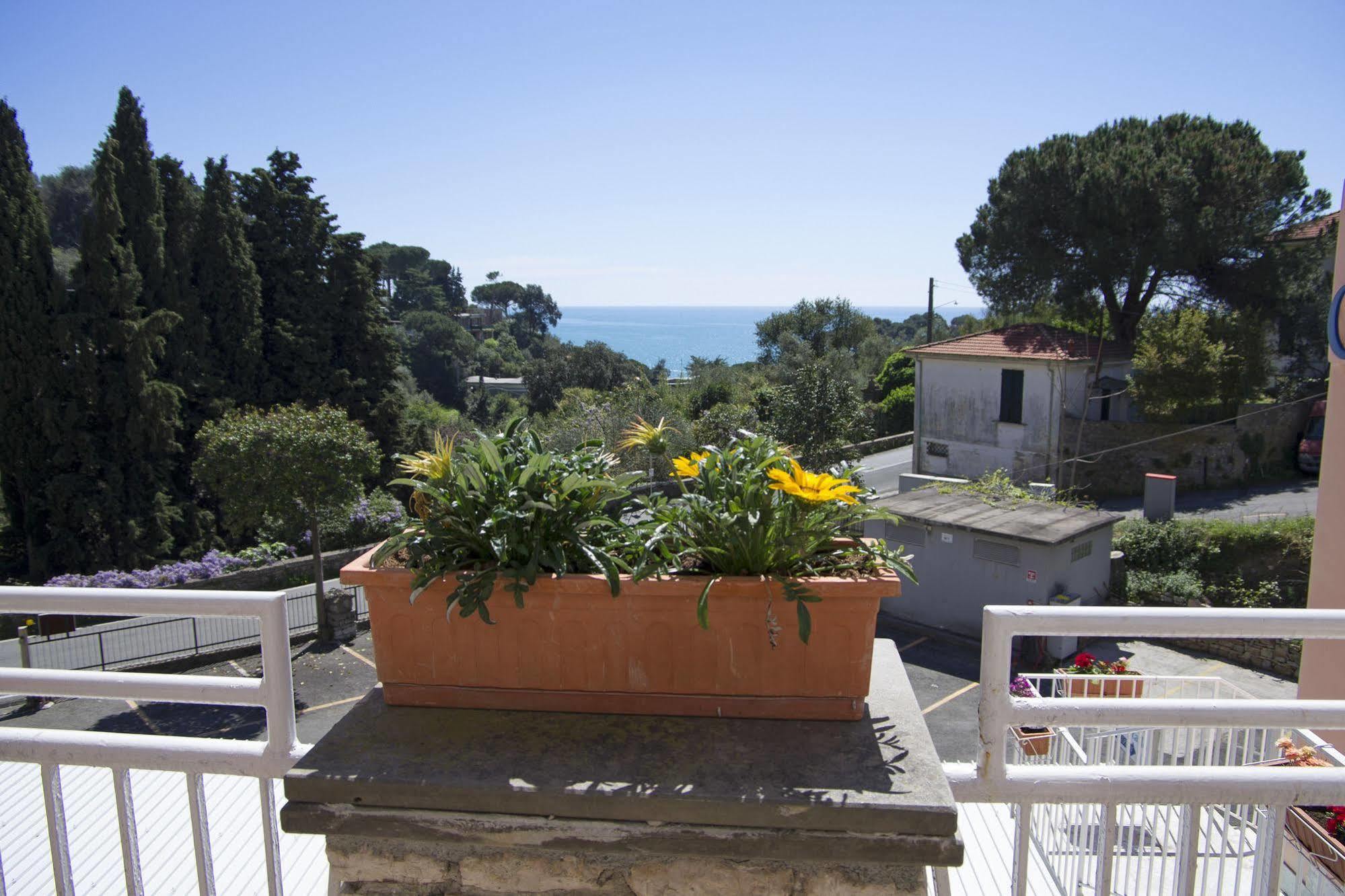 Hotel Cristallo Lerici Exteriör bild