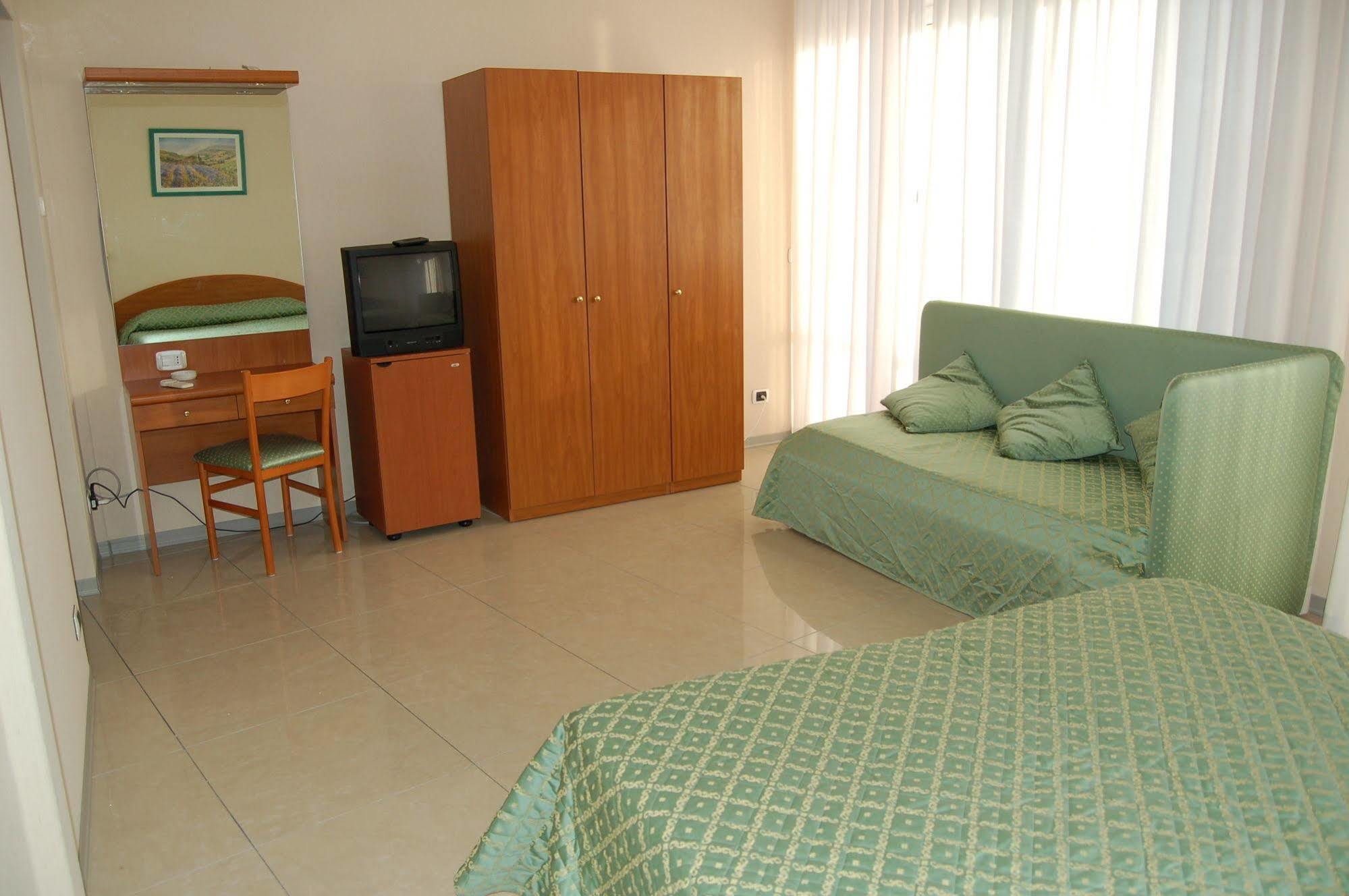 Hotel Cristallo Lerici Exteriör bild