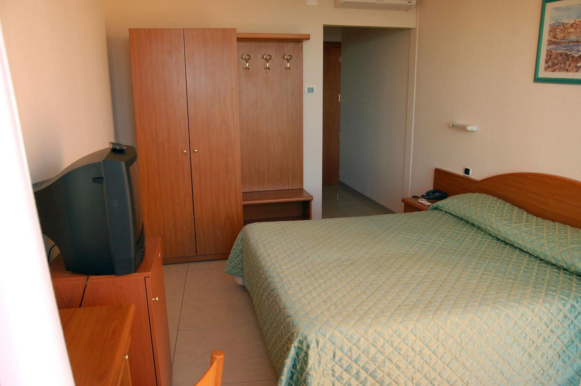 Hotel Cristallo Lerici Exteriör bild