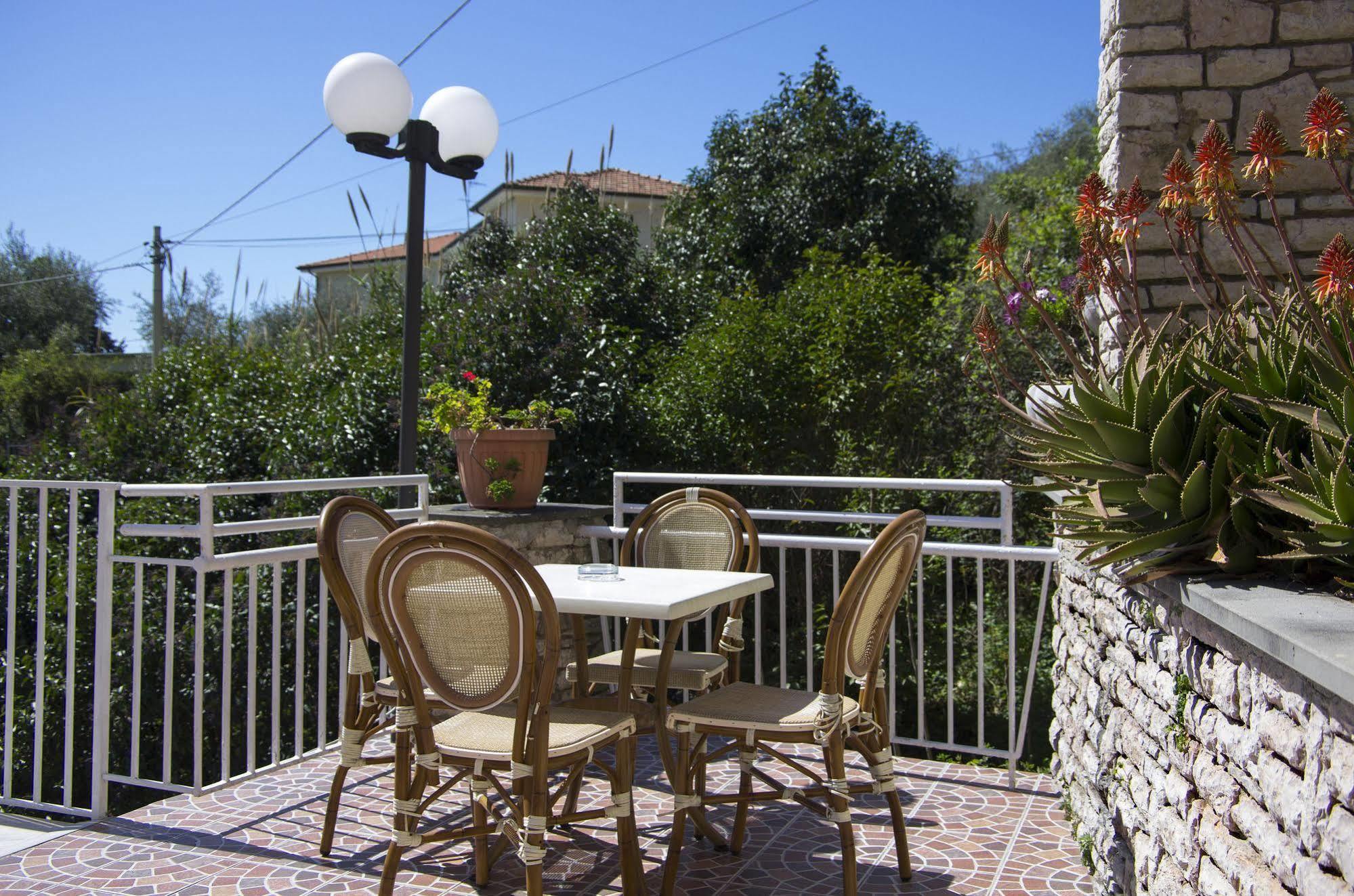 Hotel Cristallo Lerici Exteriör bild