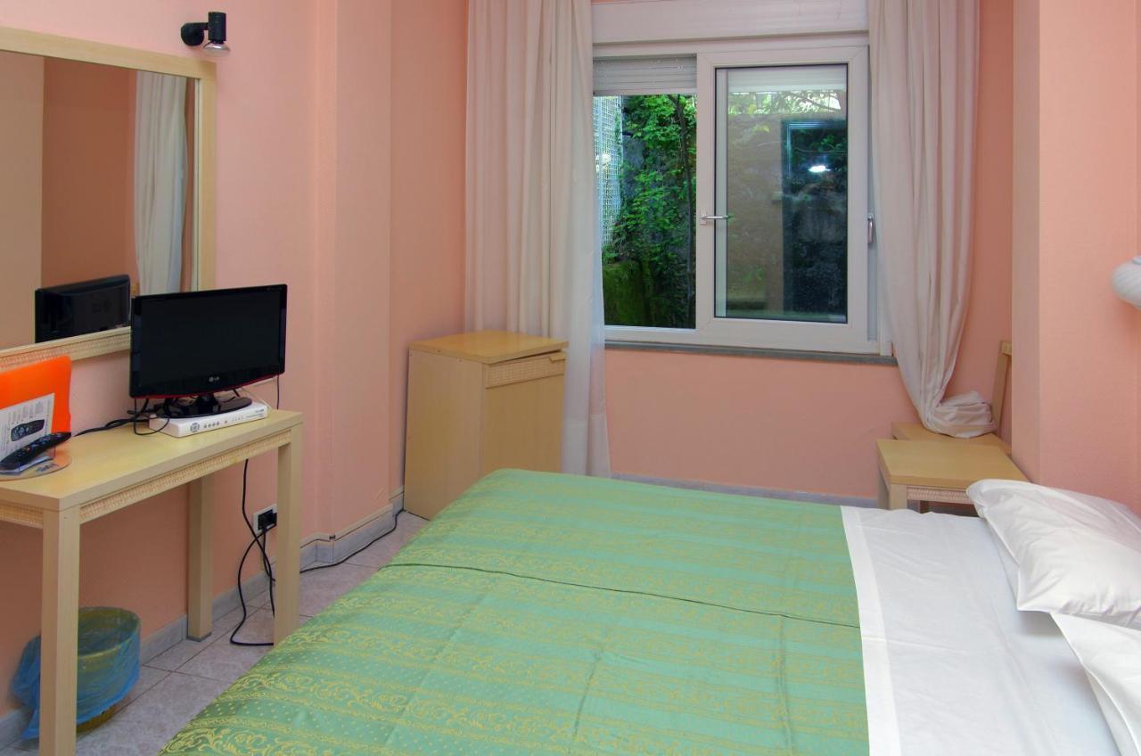 Hotel Cristallo Lerici Exteriör bild